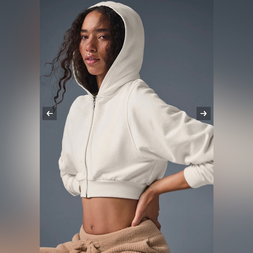Alo Yoga Sweatshirt